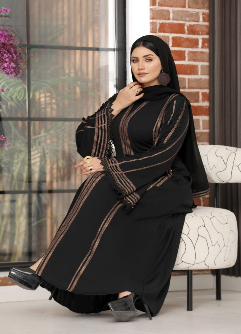 عباية خليجي سوداء حرير خروج حريمى كود 815